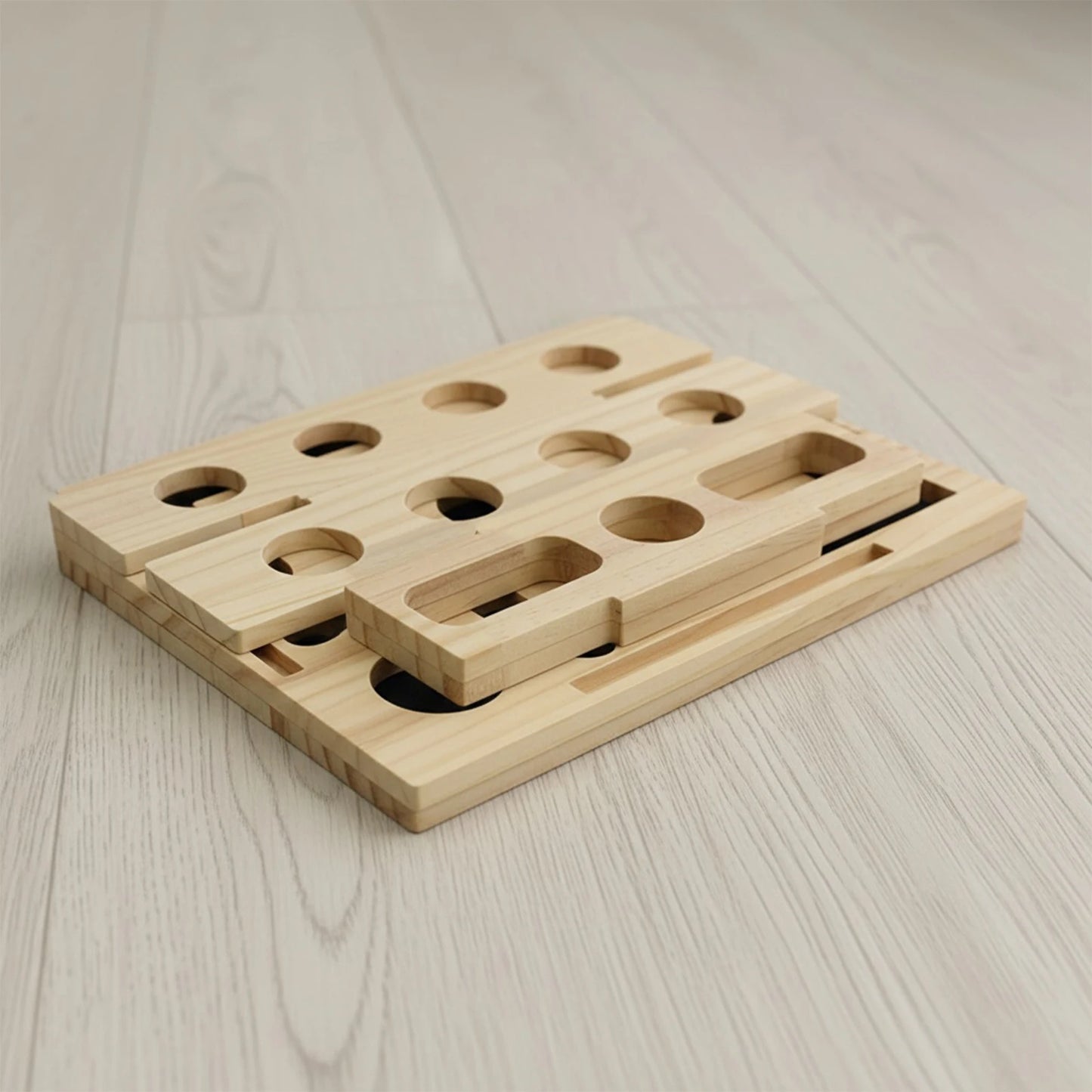 VKTECH Interactive Wooden Cat Puzzle Toy With Balls Enrichment Box