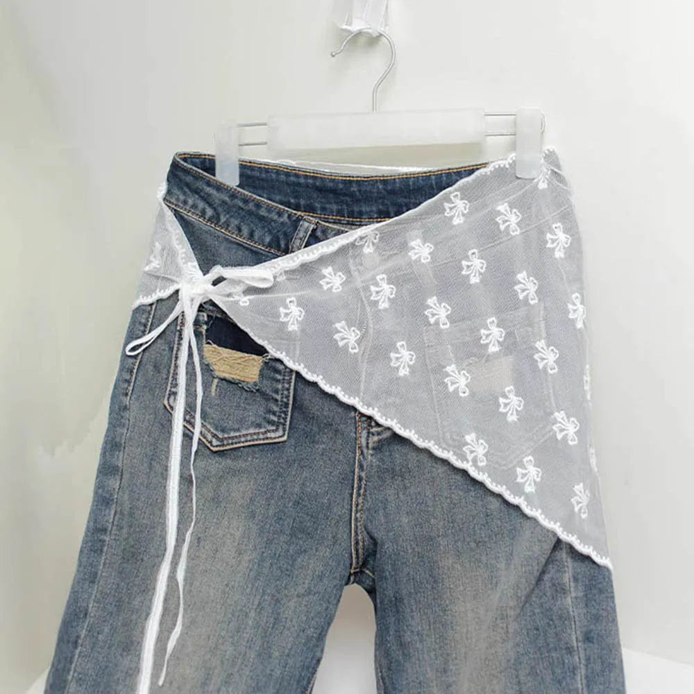 New Hollow Lace Scarf Retro Triangle Headscarf Embroidered Lace Neck Scarf White Lace Up Travel Photo Headband for Women girls